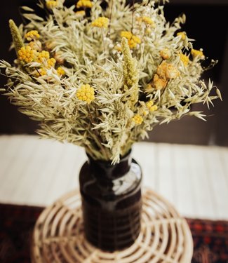 Bouquet of dried yellow flowers "Britt from Brussels"