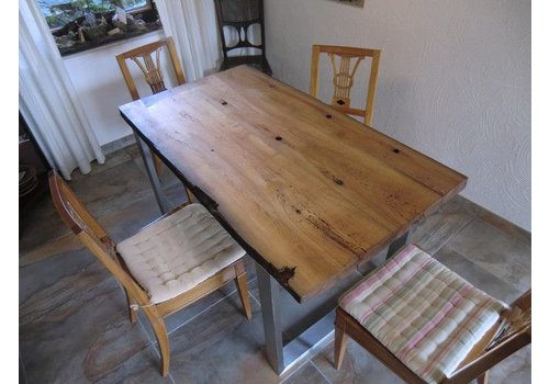  Tisch aus antiken Eichenholzbalken 