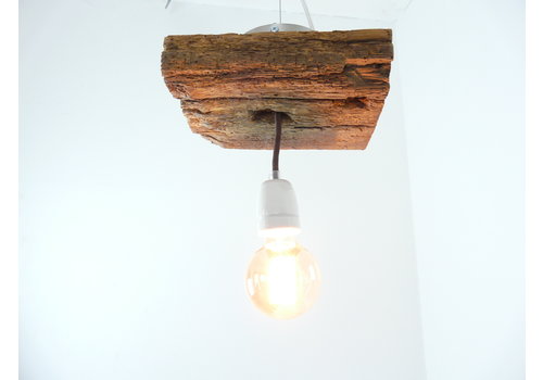  Deckenlampe aus rustikalen  Eichenholz 