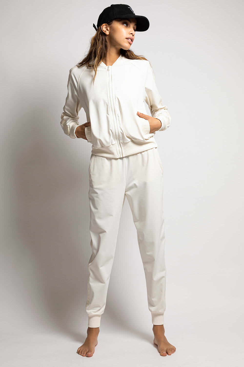 RECTO VERSO Creamy Bomber