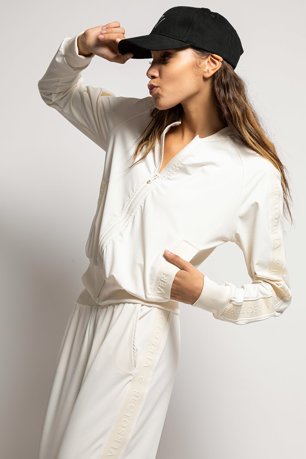 RECTO VERSO Creamy Bomber