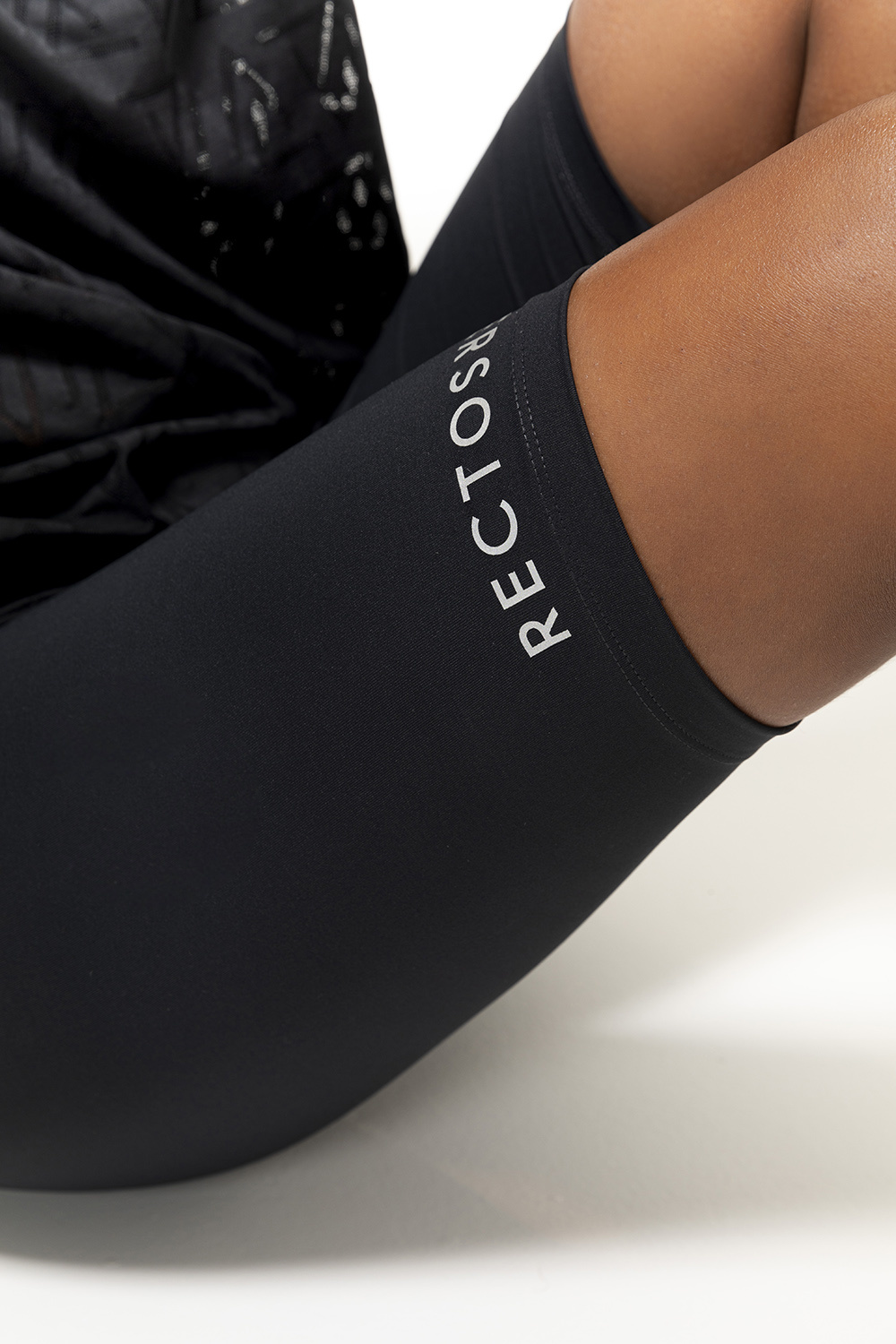 RECTO VERSO Black Out short legging