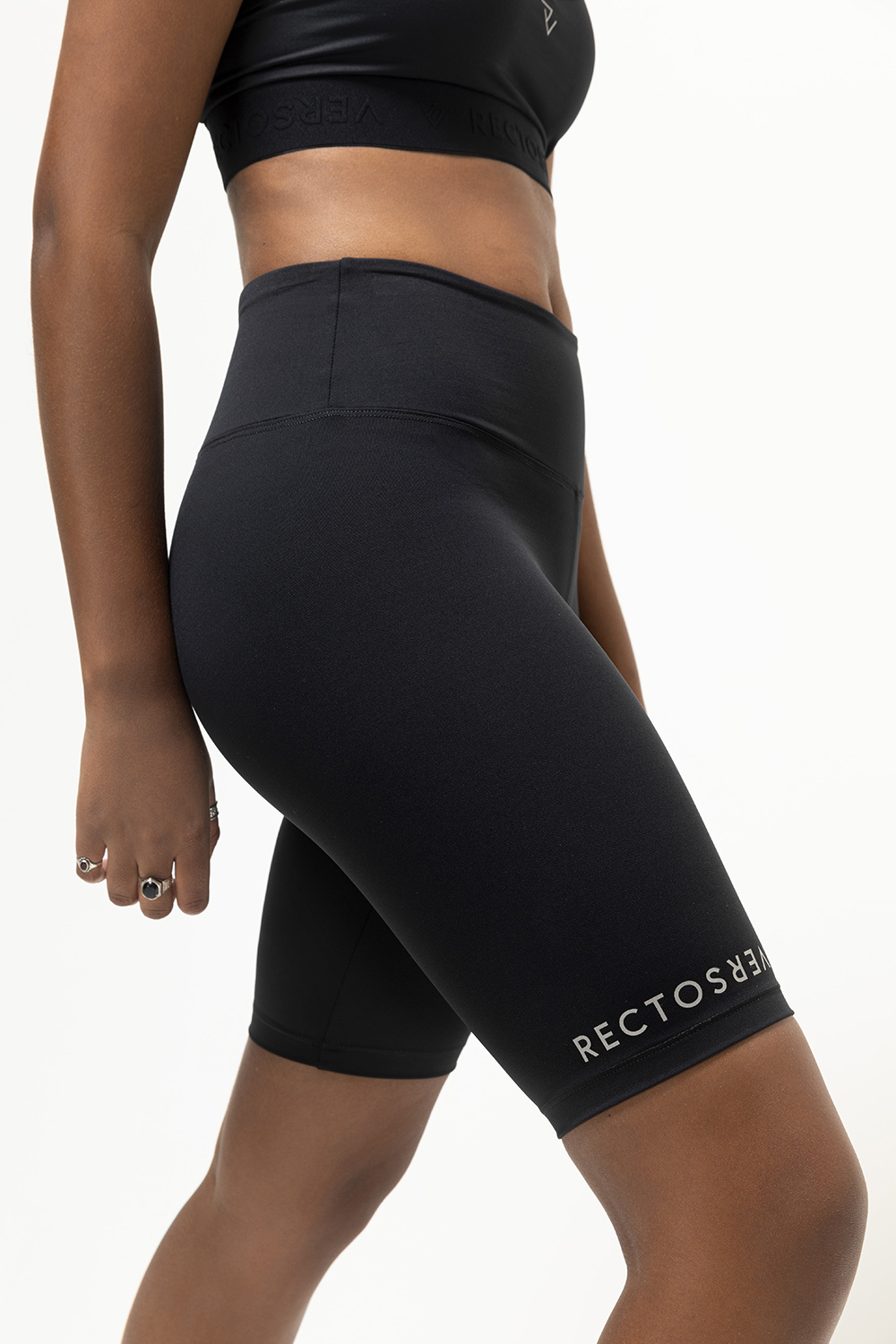 RECTO VERSO Black Out short legging