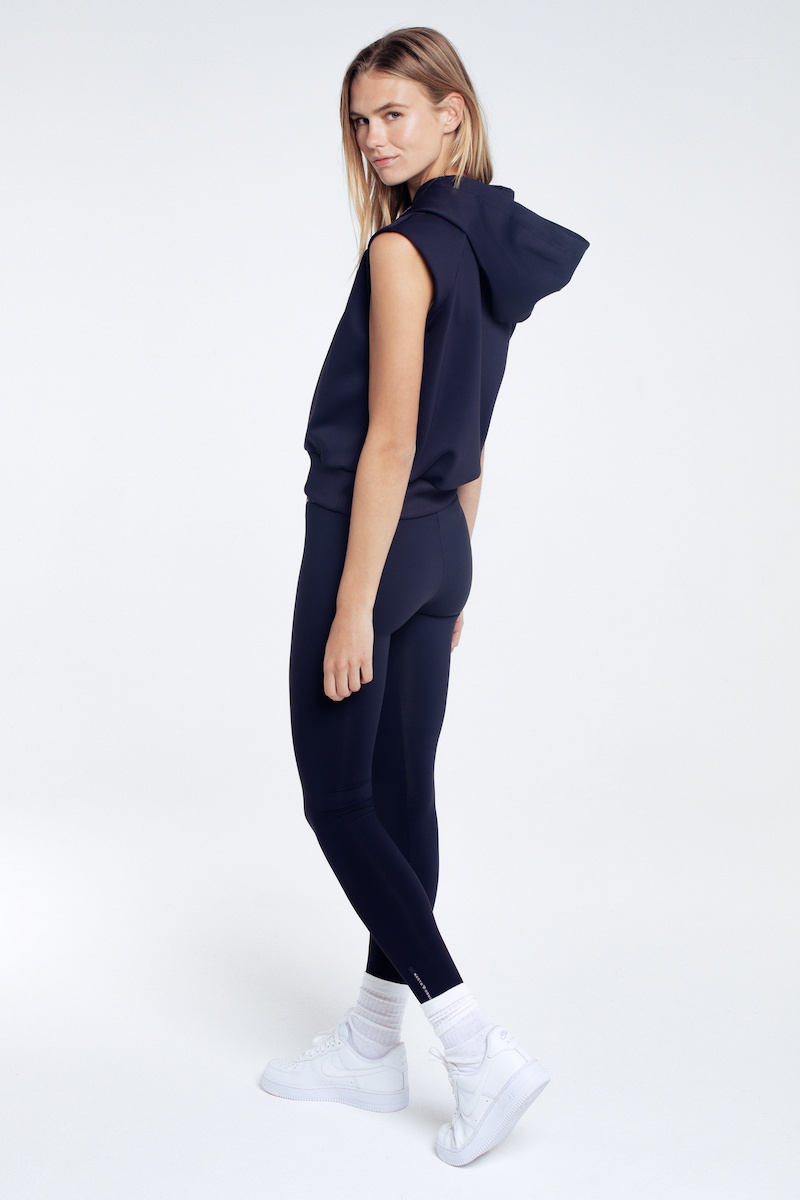 RECTO VERSO Sleeveless Spacer Hoodie Robin