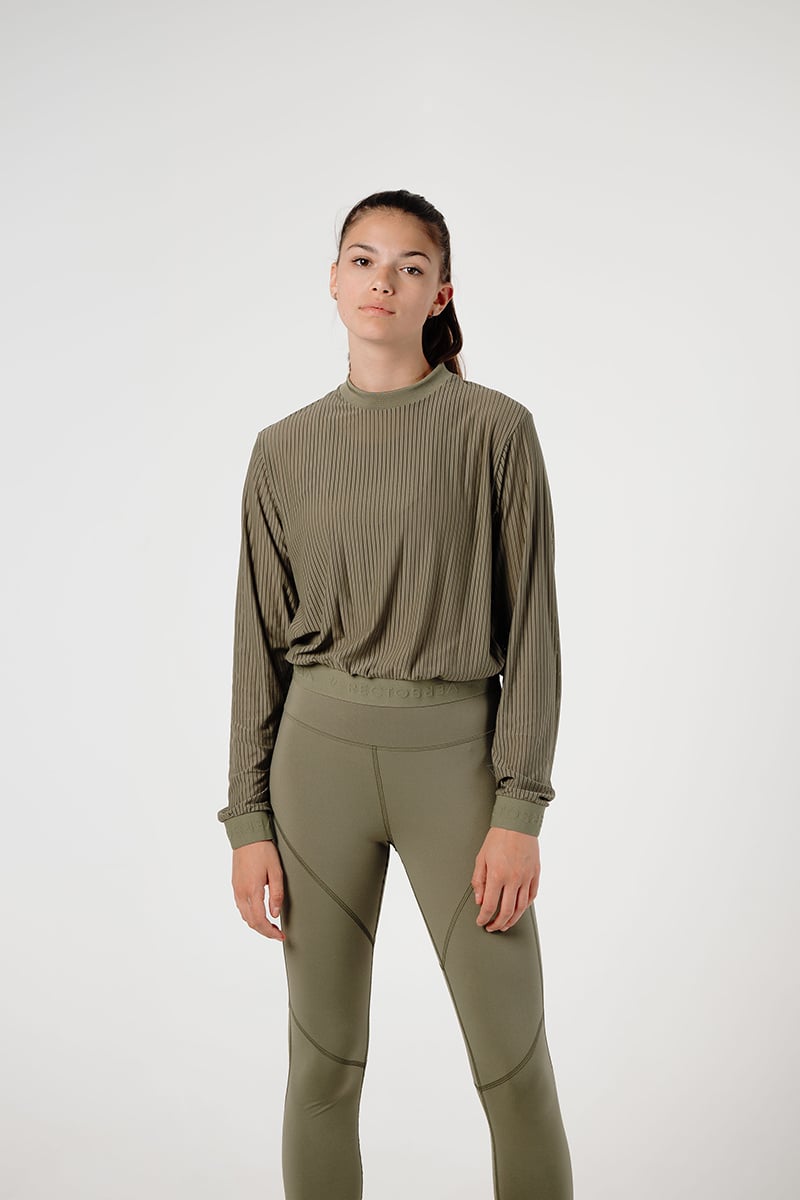 Olive Sweater  RectoVerso premium activewear for women - RectoVerso Sports