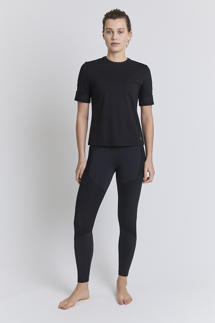 Black Out Active T-Shirt