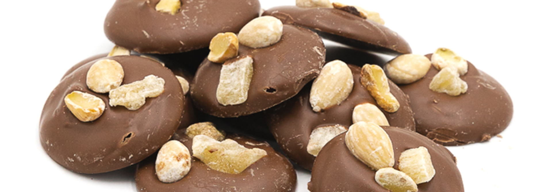 Milk with almonds, pistachios & ananas