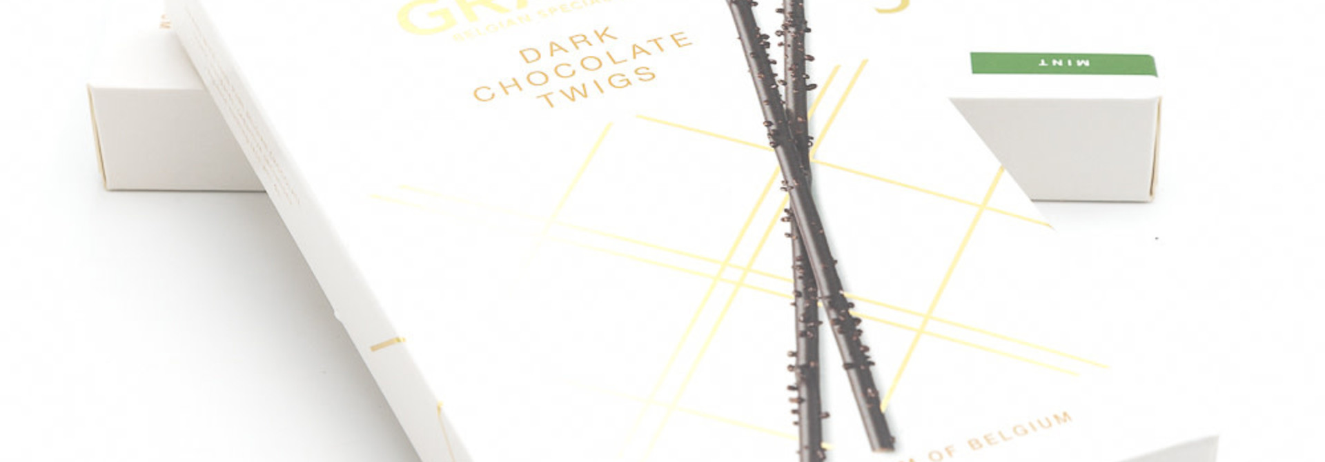 Dark chocolate twigs (mint)