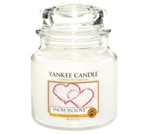 Yankee Candle Snow In Love - Medium Jar