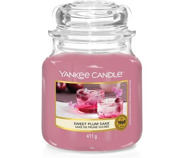 Yankee Candle Sweet Plum Sake - Medium Jar