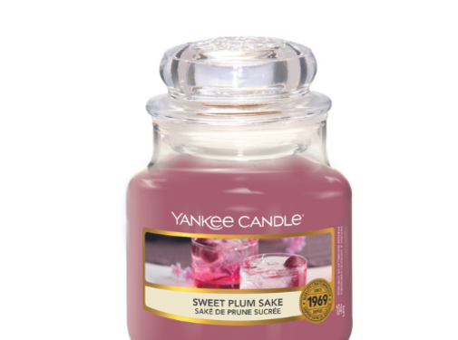 Yankee Candle Sweet Plum Sake - Small Jar