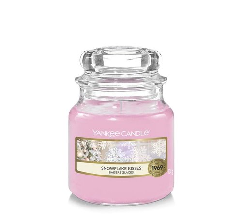 Yankee Candle Snowflake Kisses - Small Jar