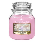 Yankee Candle Snowflake Kisses - Medium Jar