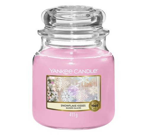 Yankee Candle Snowflake Kisses - Medium Jar