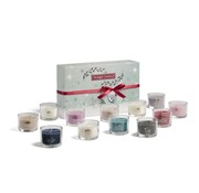 Yankee Candle 10 Tea Lights & 1 Holder Gift Set - Sakura Blossom Festival -  Design 24 Gifts