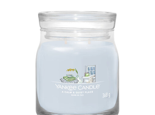 Yankee Candle A Calm & Quiet Place  - Signature Medium Jar