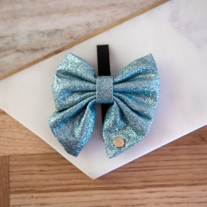 glitter bow tie ice blue  9,5cm8,5cm