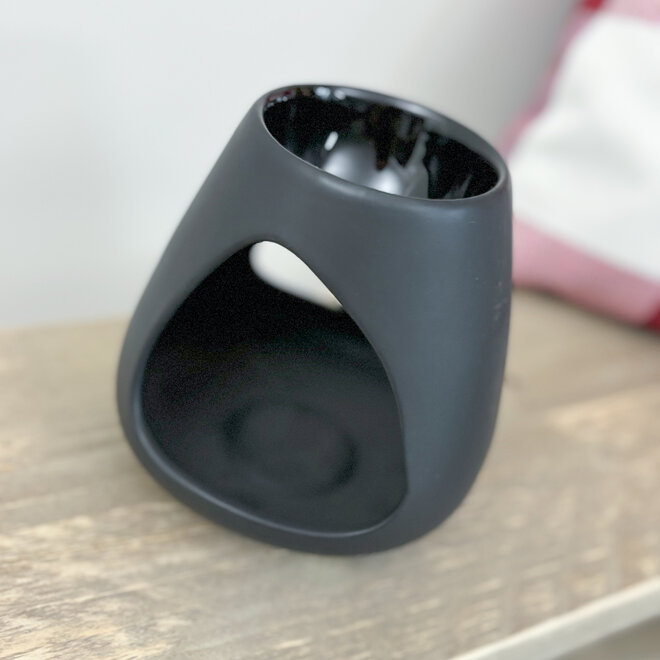 Oliebrander kaars triangle high black