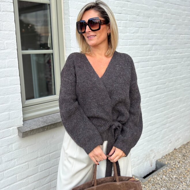 Cache-coeur Pull Brown