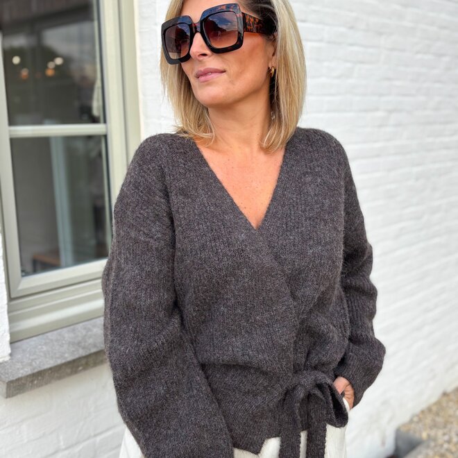 Cache-coeur Pull Brown