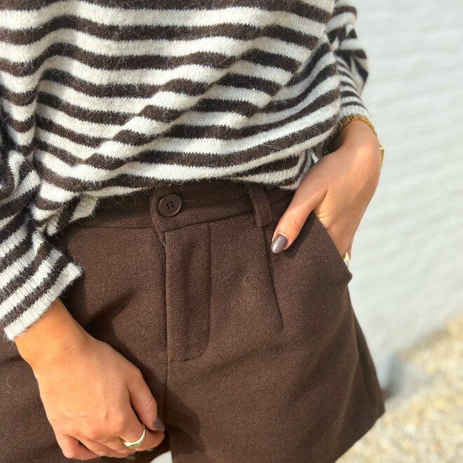 The city short brown