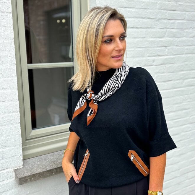 Zip Chic Pull Black