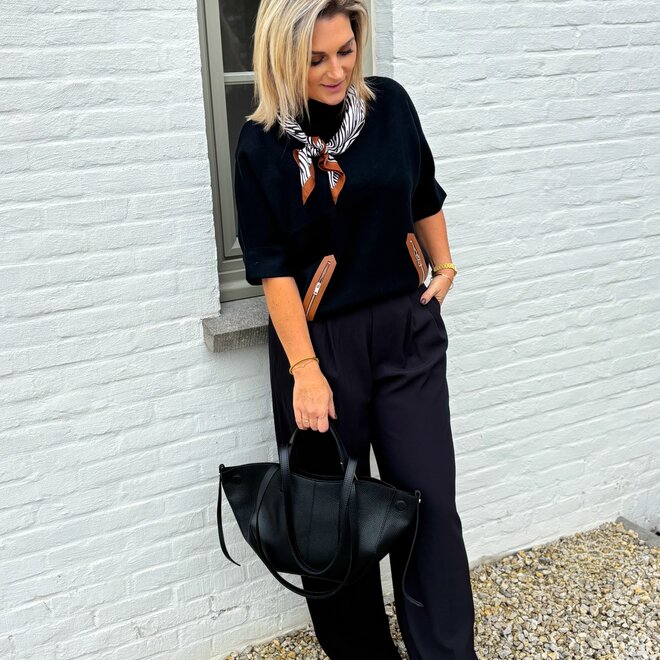 Zip Chic Pull Black