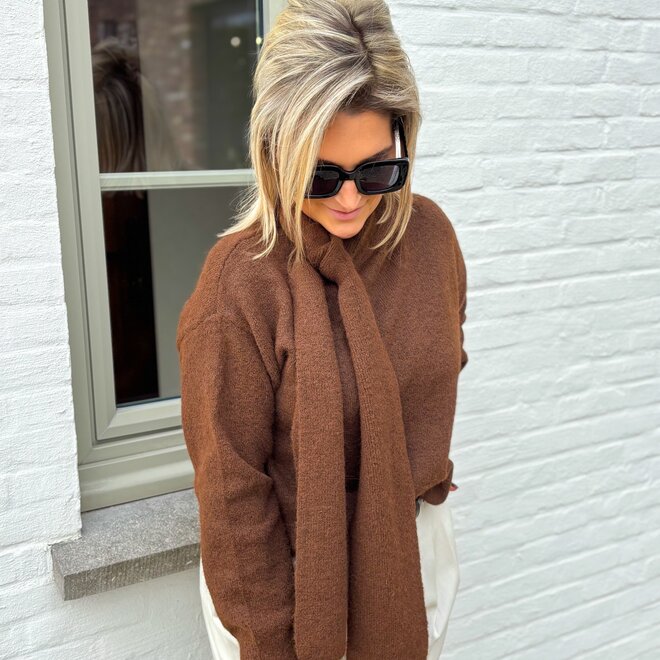 Scarf Collar Pull Brown