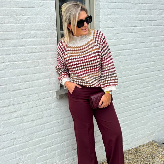 Sleek Avenue trouser burgundy