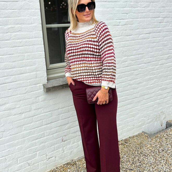 Sleek Avenue trouser burgundy