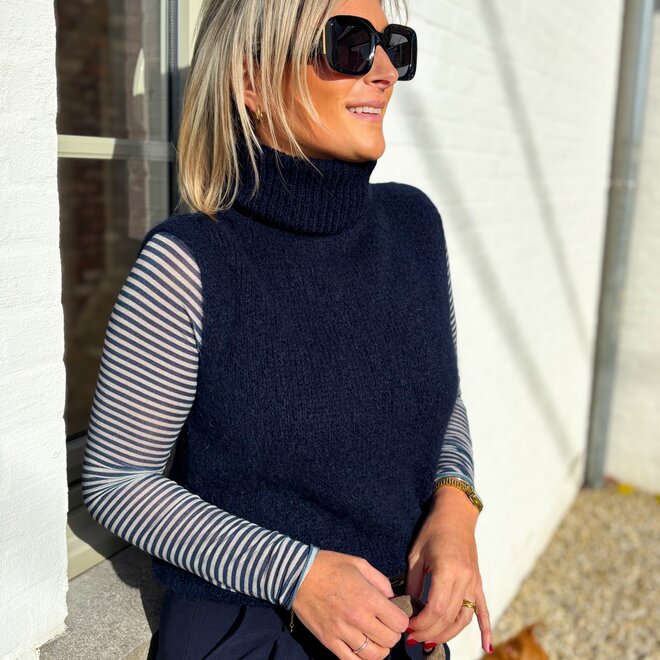 Cashmere Stripes Underneath Top Grey
