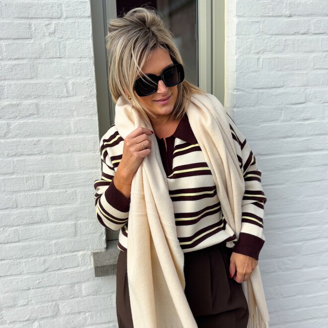 The weekend sweater brown