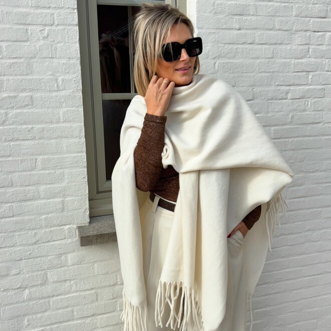 Capes on it ecru