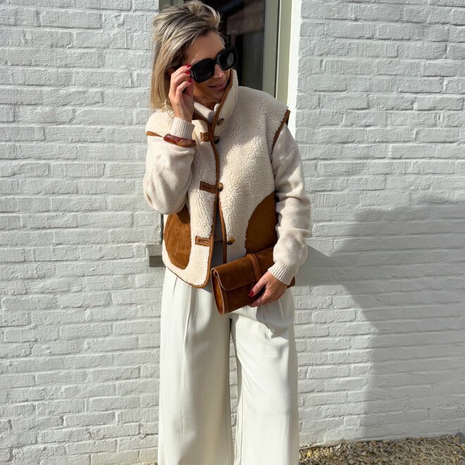 Teddy Hug Gilet Ecru Camel