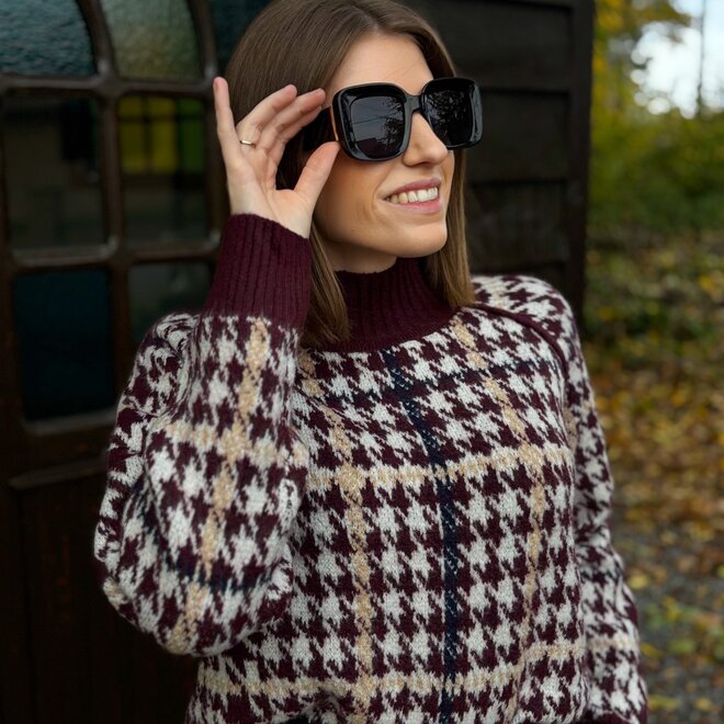 The tartan touche pull burgundy