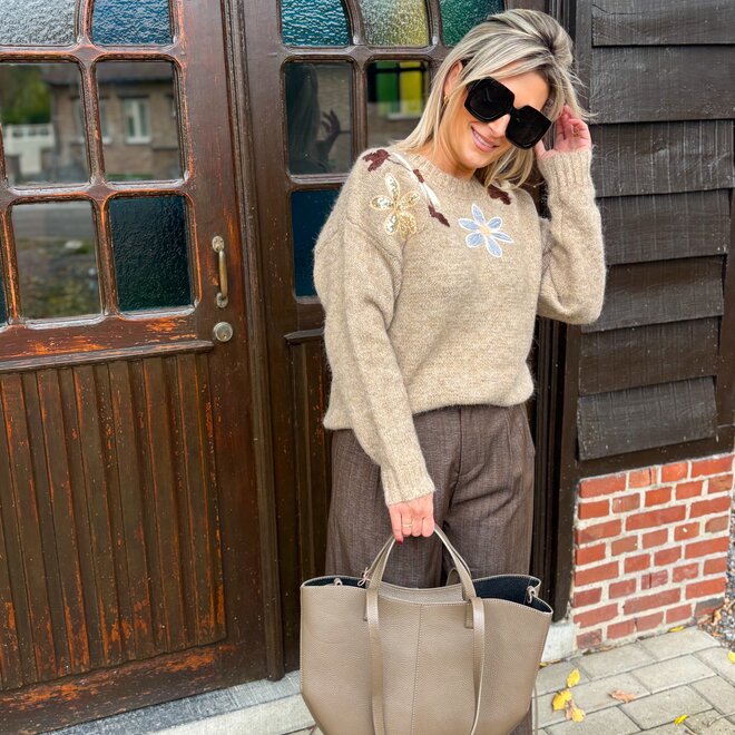 Fleur D'Epaule Pull Beige
