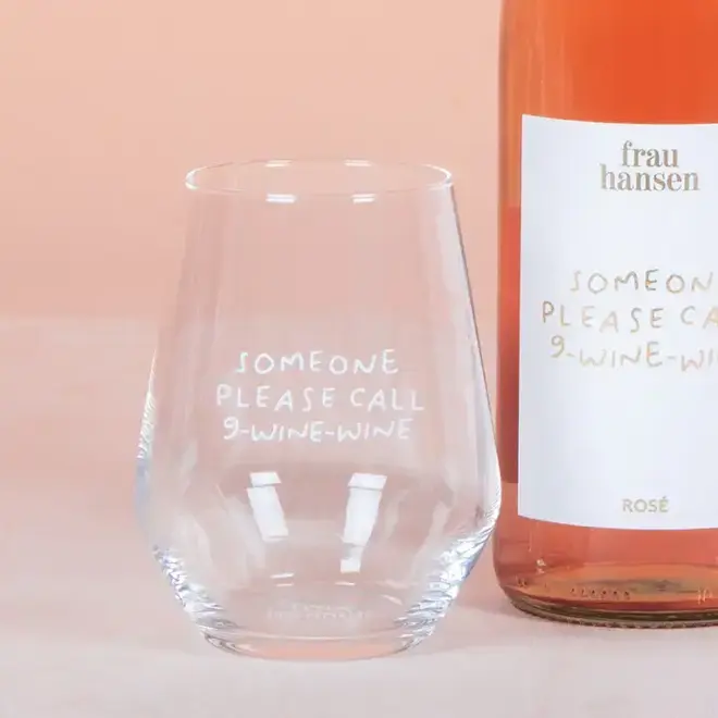 Someone pleas call wine wine wine