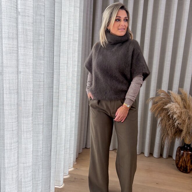 Be the turtleneck basic Taupe