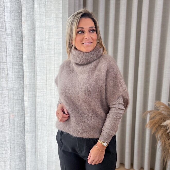 Be the turtleneck basic Taupe