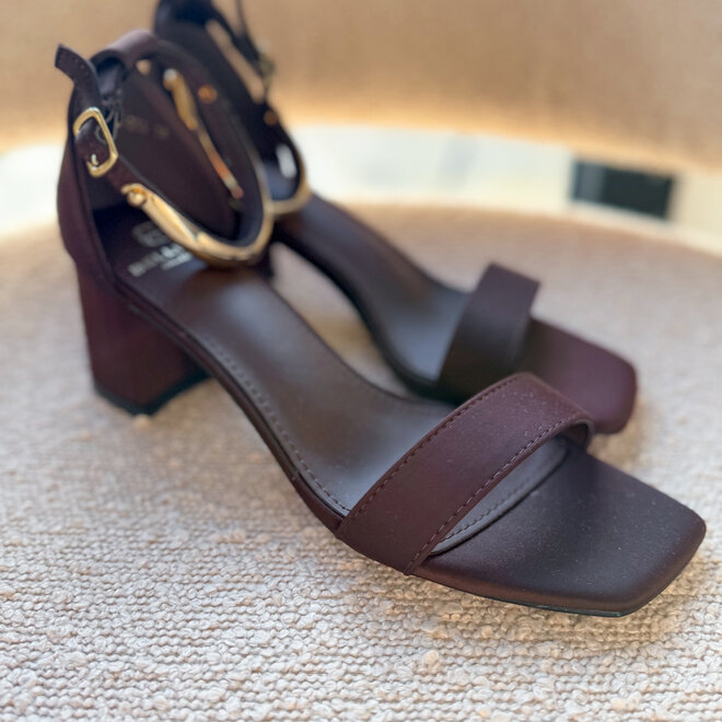 Gold-strap sandal with heel