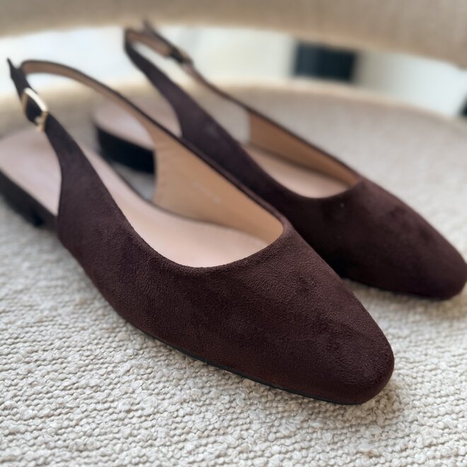 Brown slingback