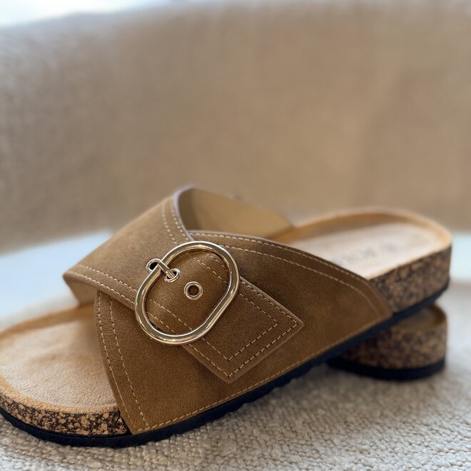 Camel slip on