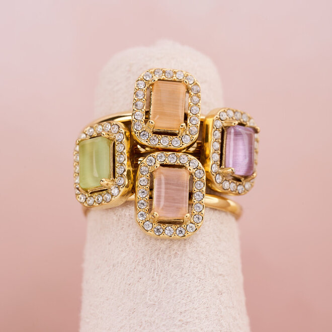 Vintage ring peach