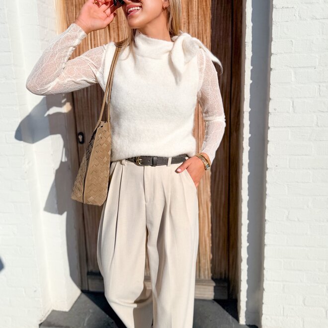 Underneath flow top ecru