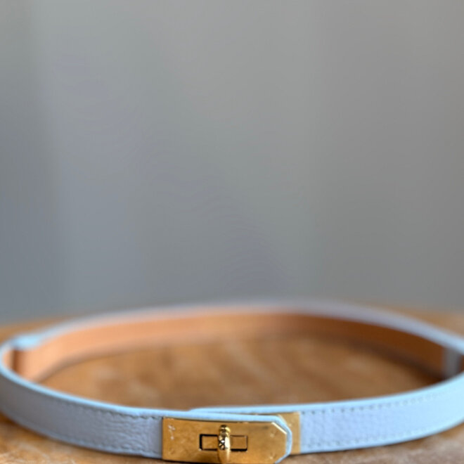 Verstelbaar riempje licht blauw