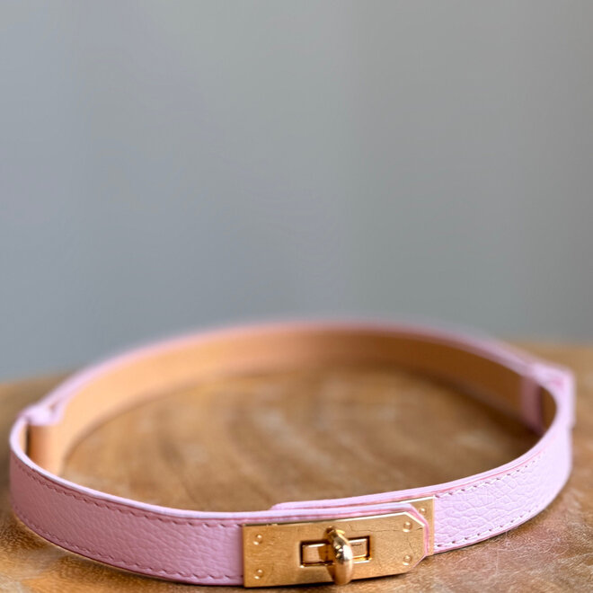 Verstelbaar riempje licht roze