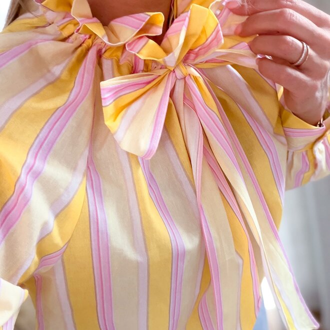 Making me happy blouse