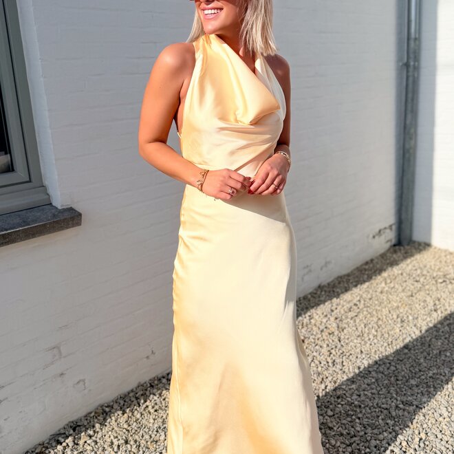 Light twisted dress yellow