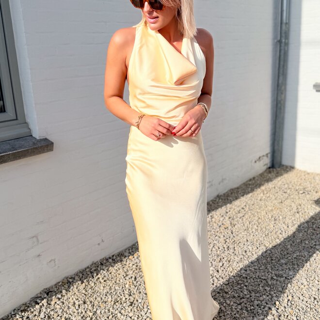 Light twisted dress yellow