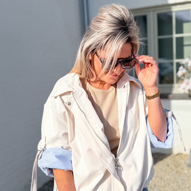 The aspen jacket beige